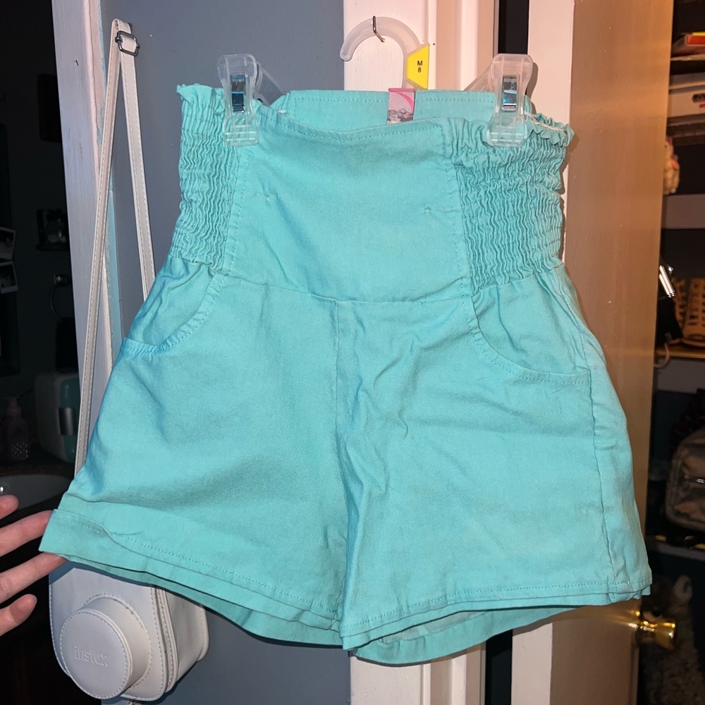 Blue highwaist shorts
